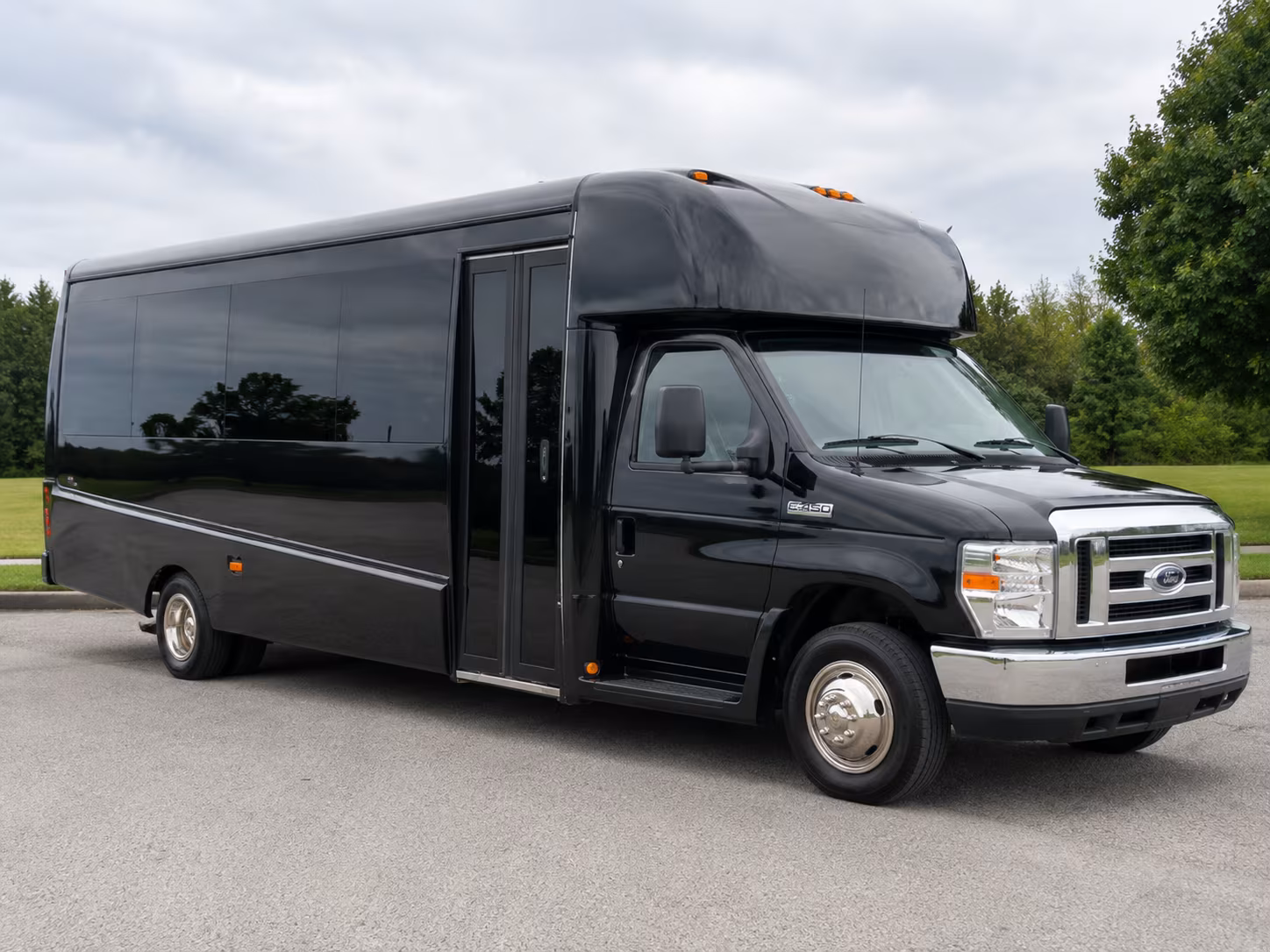 charter buses for liberty science center field trips in jersey city
