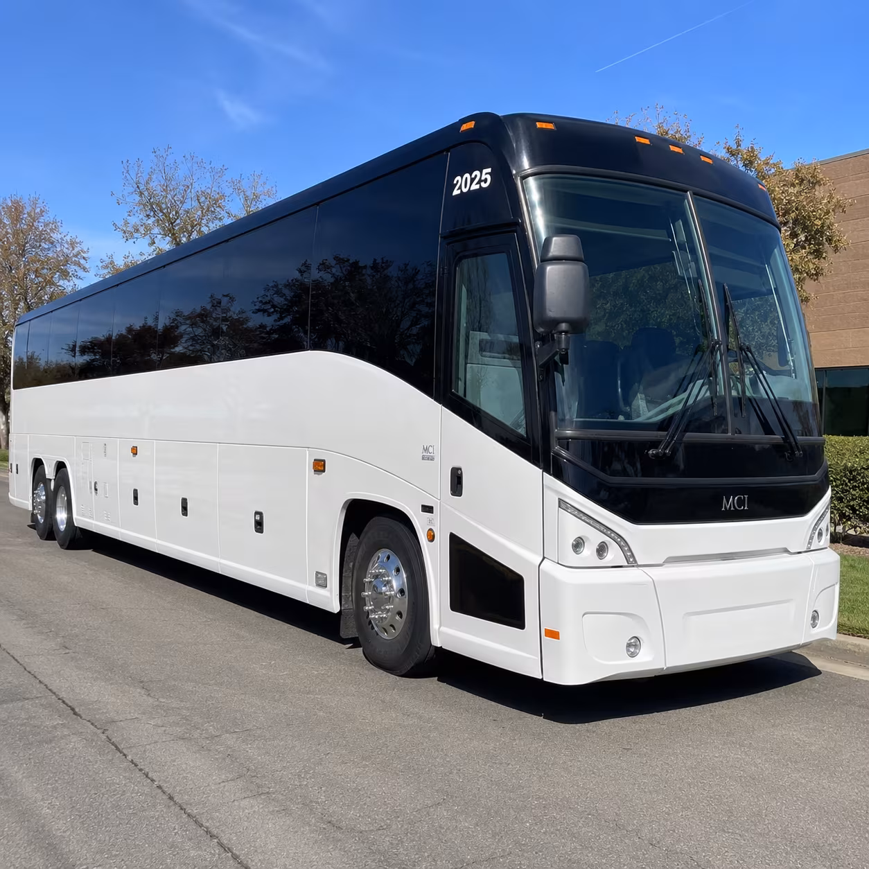 long distance charter buses for away games and out of state sporting events